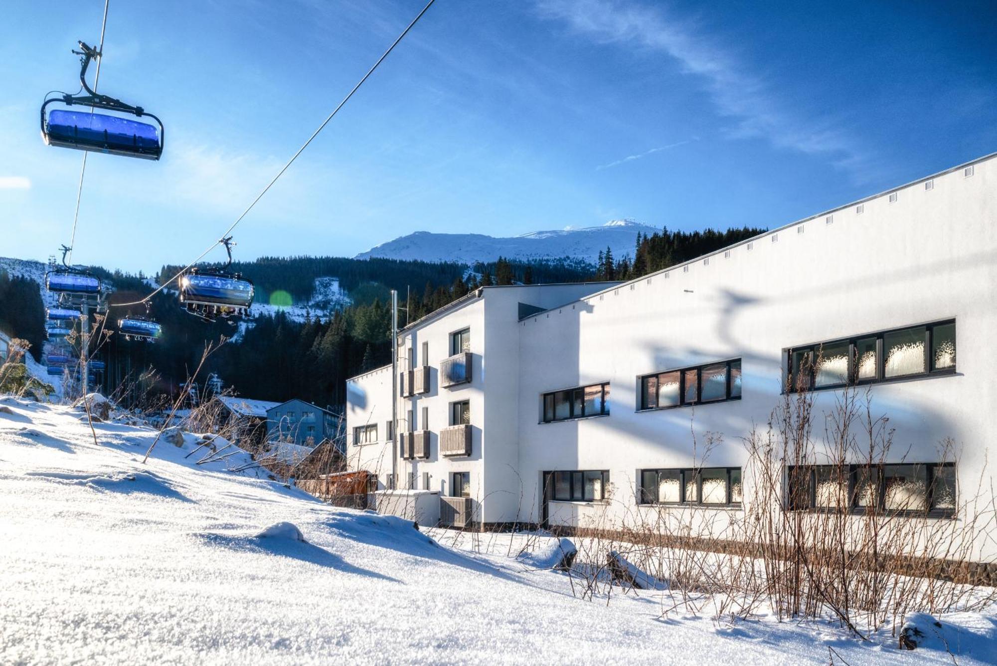 Tri Sestry Jasna Apartmanhotel Deménvölgy