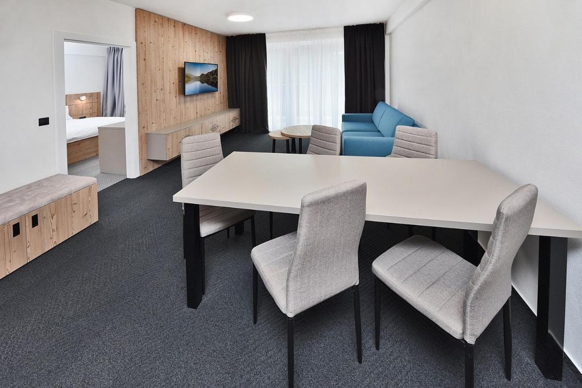 Tri Sestry Jasna Hotel apartamentowy *